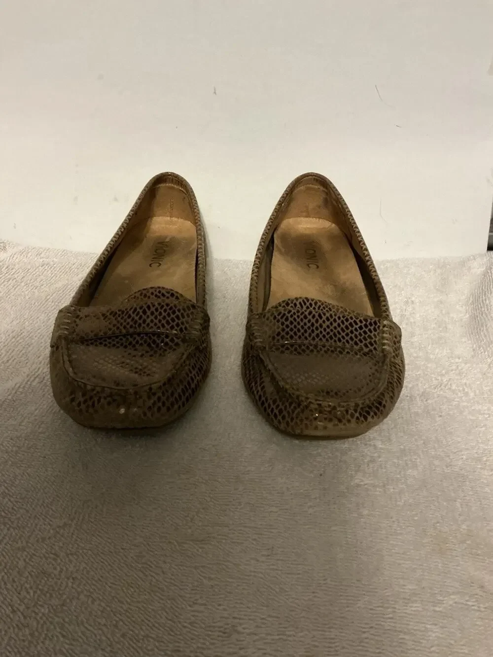 Vionic Larrun Leather Snake Embossed Loafers SZ 6.5 M Brown Slip On